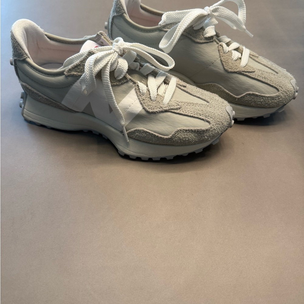 New Balance 327 - Picture 4 of 7